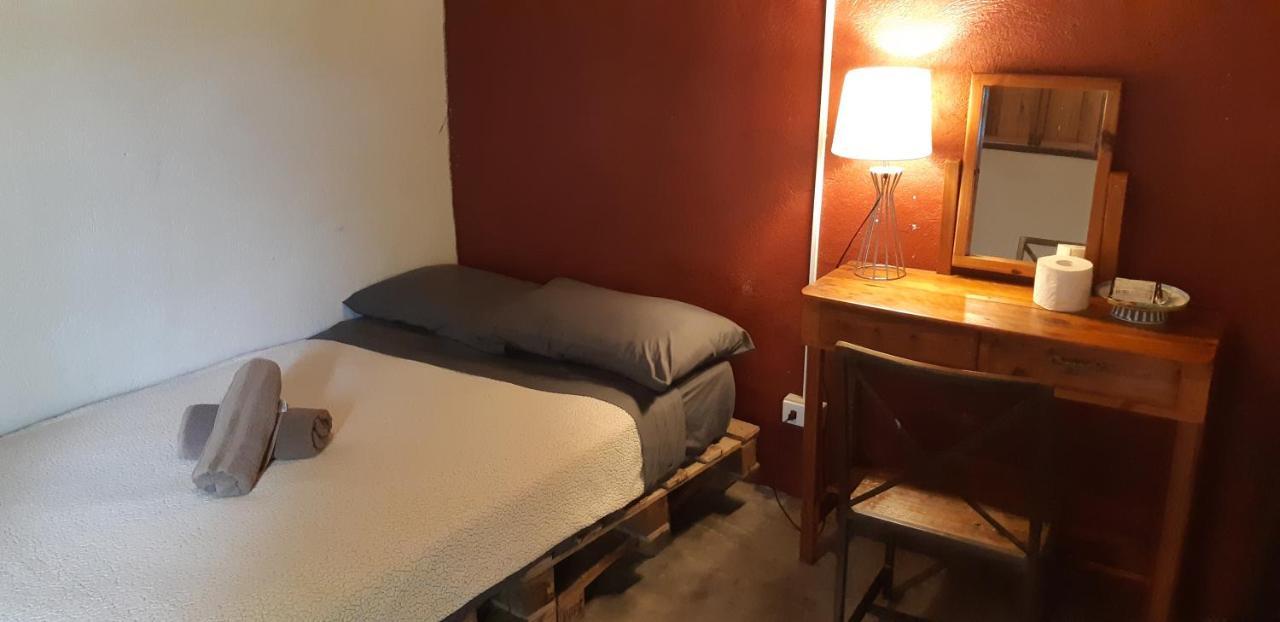 Marius B&B & Hostel Silang Bagian luar foto