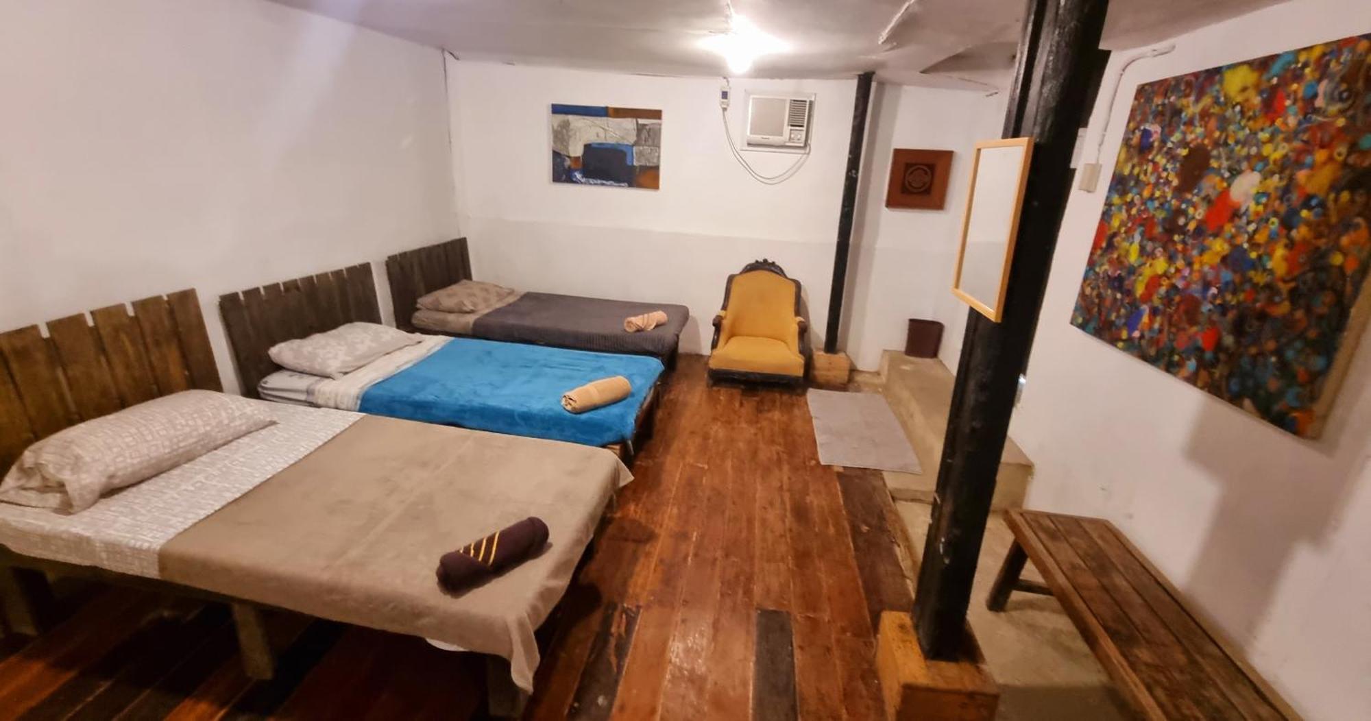 Marius B&B & Hostel Silang Bagian luar foto