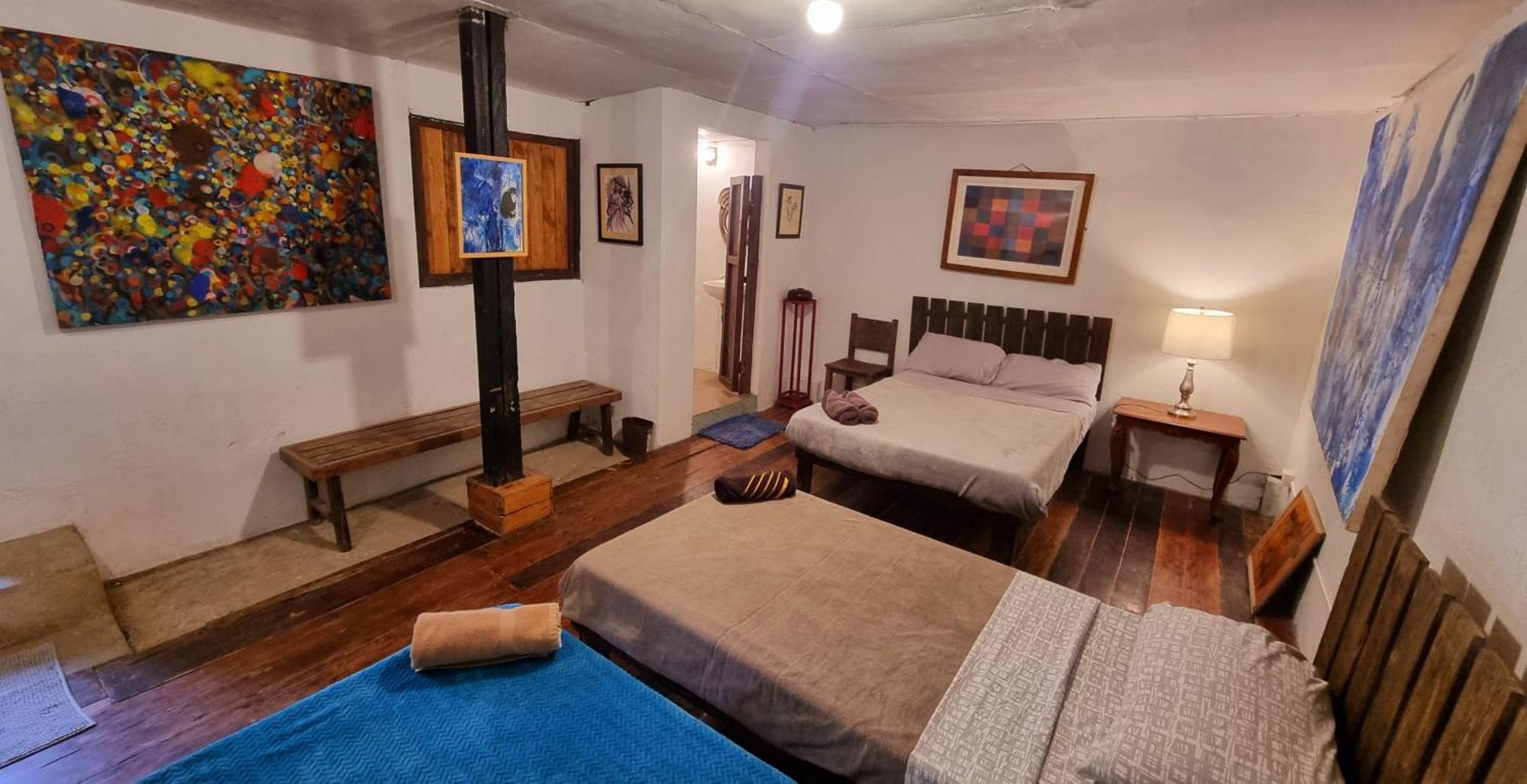Marius B&B & Hostel Silang Bagian luar foto