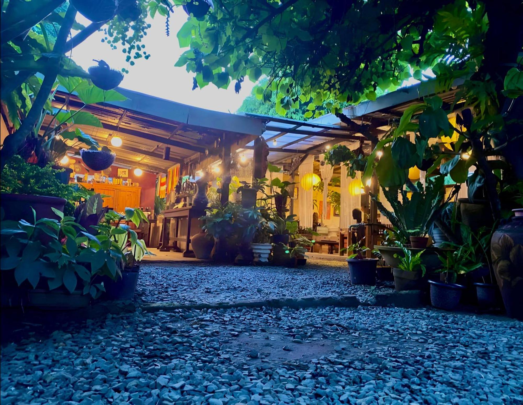 Marius B&B & Hostel Silang Bagian luar foto