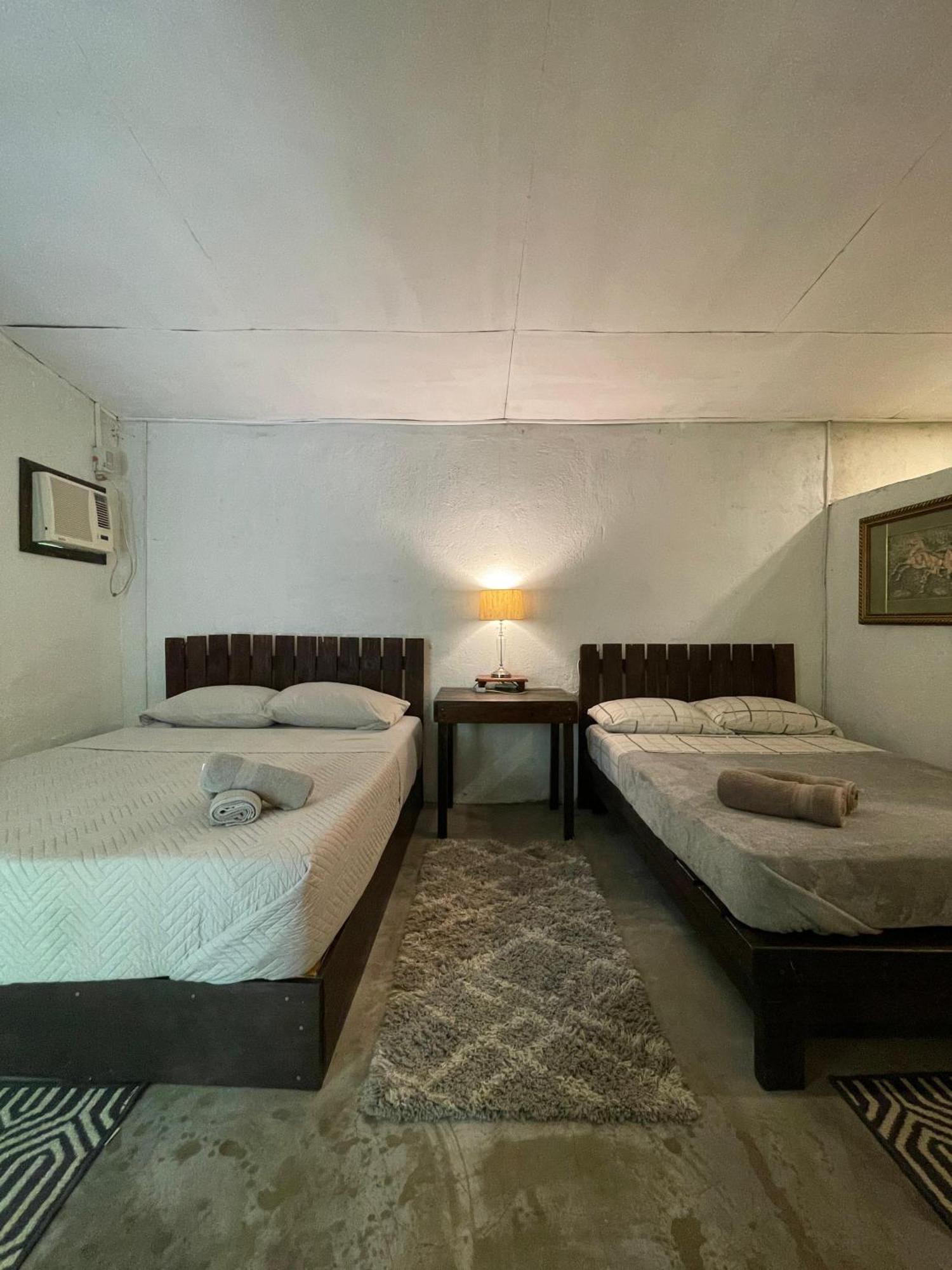 Marius B&B & Hostel Silang Bagian luar foto