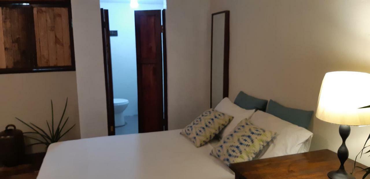 Marius B&B & Hostel Silang Bagian luar foto
